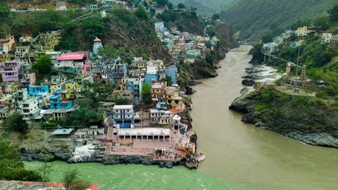 The Ganga river flowing through Devprayag, India